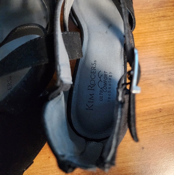 Kim Rogers- black heels - size 9 - Picture 6 of 8